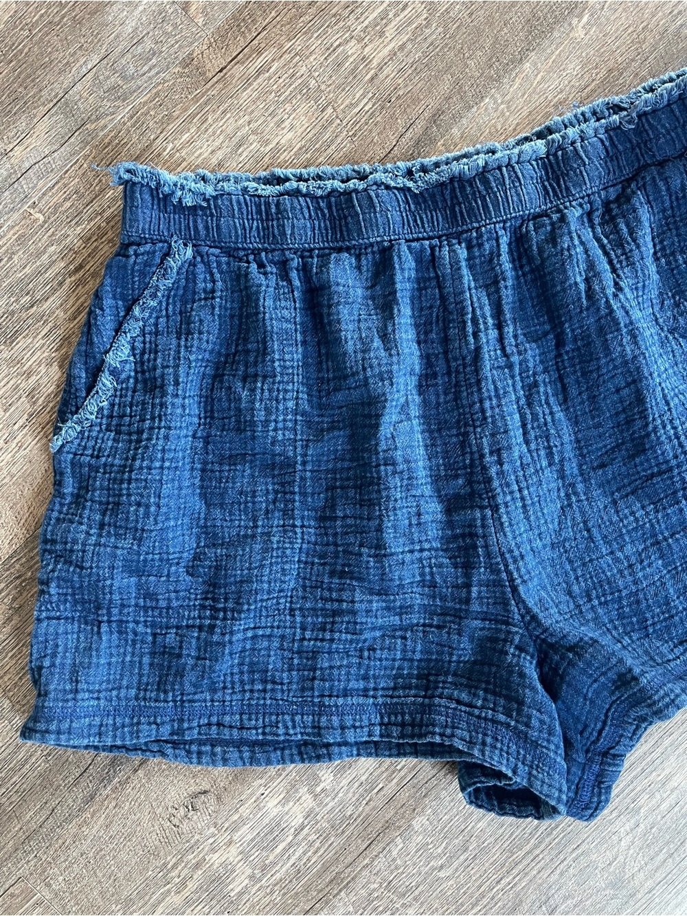 Aerie 100% gauzy cotton pull on high waist navy blue shorts - Picture 3 of 7
